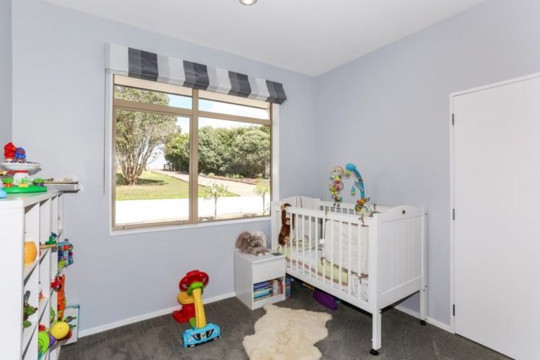 Photo of property in 105 Medhurst Road, Bombay, 2675