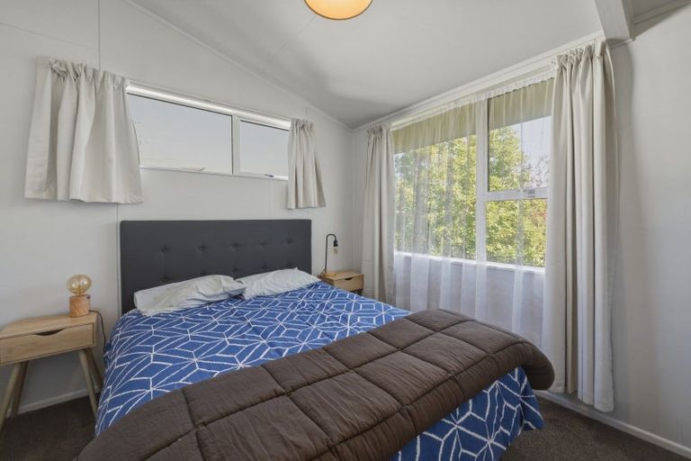 Photo of property in 14 Ogilvie Road, Kinloch, Taupo, 3377