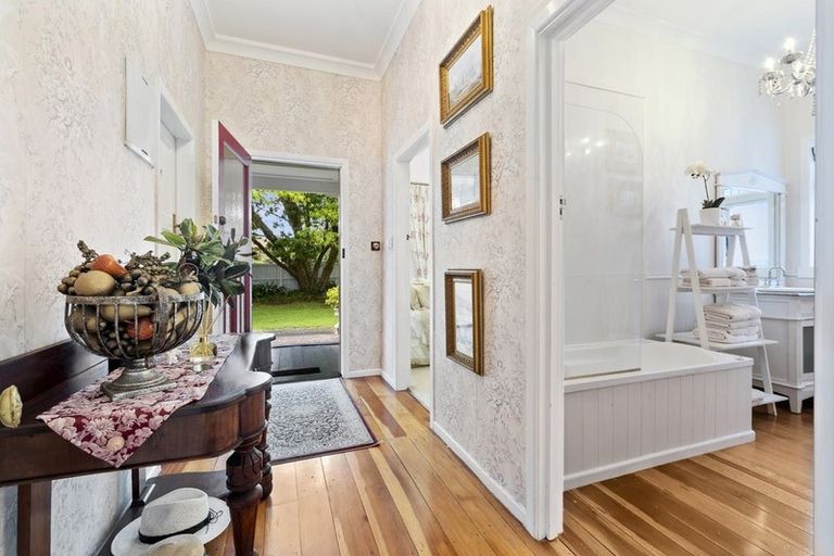 Photo of property in 57 Beach Road, Pahurehure, Papakura, 2113