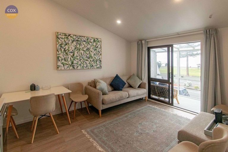 Photo of property in 451 Marine Parade, Napier South, Napier, 4110