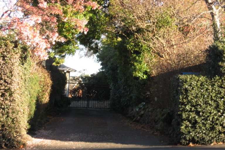 Photo of property in 141 Eglinton Road, Mornington, Dunedin, 9011