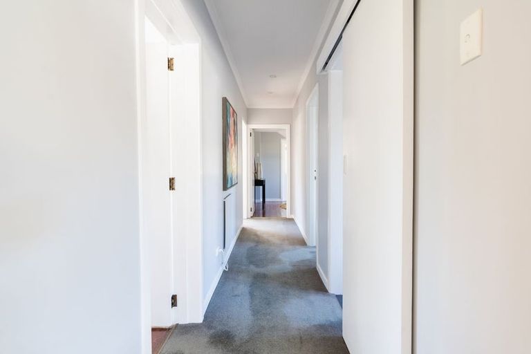 Photo of property in 4 Waldron Crescent, Green Island, Dunedin, 9018