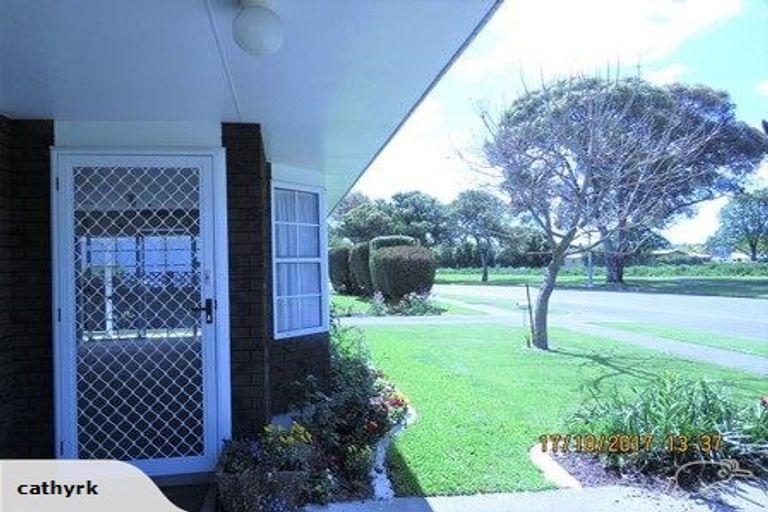 Photo of property in 2/32 Riverbend Road, Onekawa, Napier, 4110