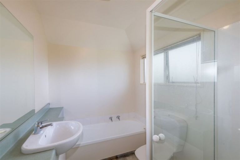 Photo of property in 147 Blighs Road, Strowan, Christchurch, 8052