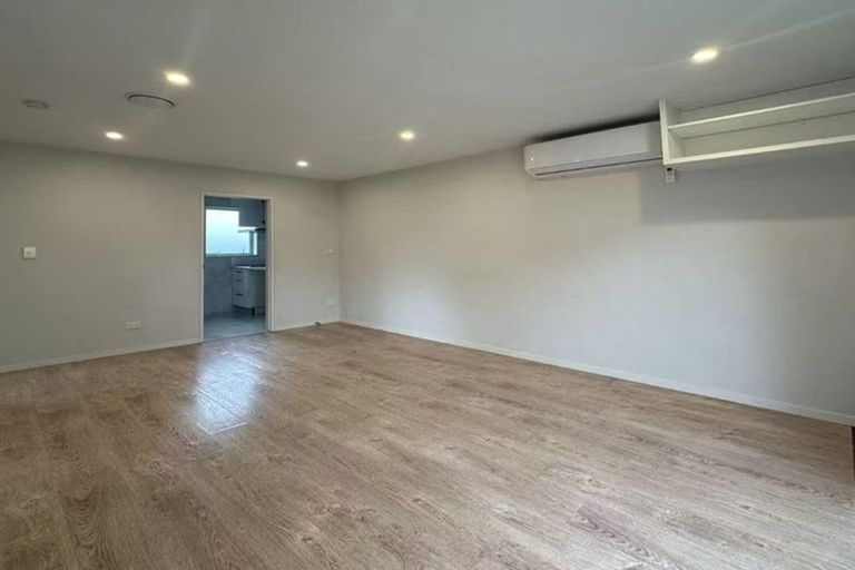 Photo of property in 7 Sheralee Place, Bucklands Beach, Auckland, 2014