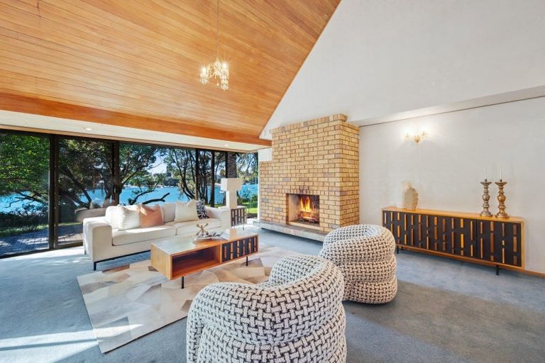 Photo of property in 12 Dayspring Way, Pakuranga, Auckland, 2010