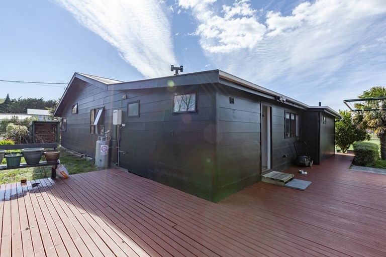 Photo of property in 20 Franklin Street, Porangahau, 4291