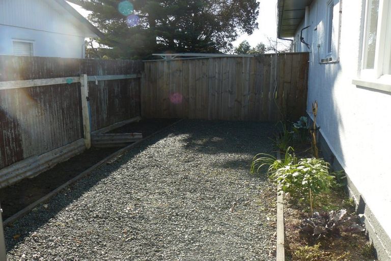 Photo of property in 3/92 Parkers Road, Tahunanui, Nelson, 7011