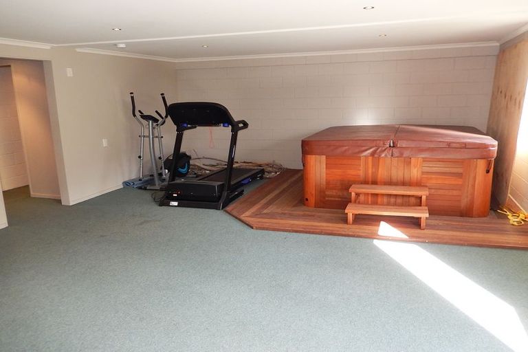 Photo of property in 11 Oban Street, Holmes Hill, Oamaru, 9401