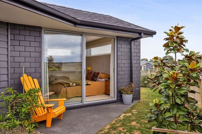 Photo of property in 5 Ashwood Lane, Bell Block, New Plymouth, 4312