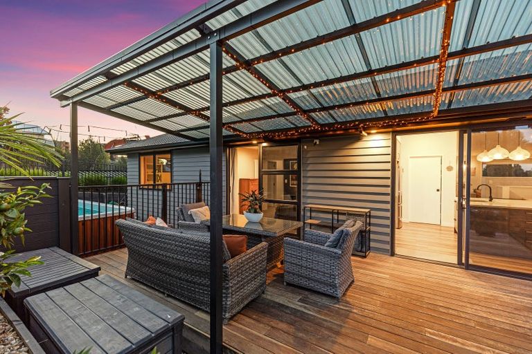 Photo of property in 16 Mearns Way, Ohauiti, Tauranga, 3112