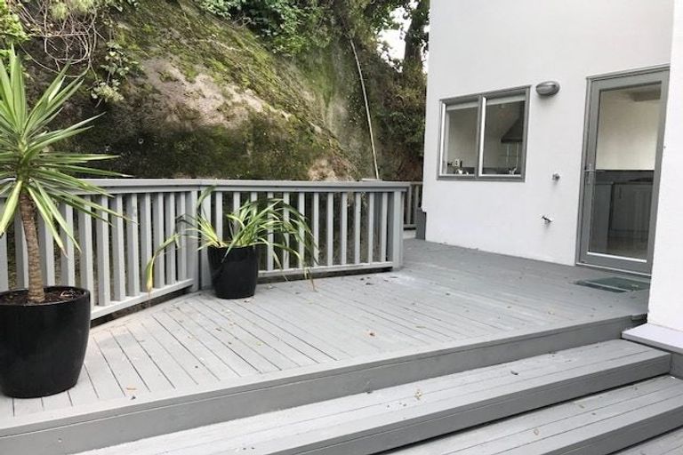 Photo of property in 20 Thane Road, Roseneath, Wellington, 6011