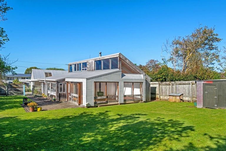Photo of property in 40 Douglas Street, Okitu, Gisborne, 4010