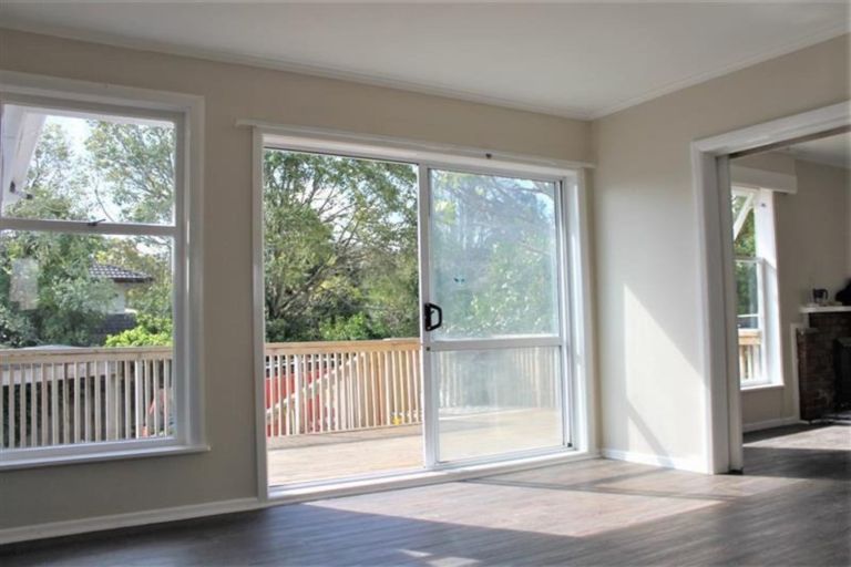 Photo of property in 51 Halver Road, Hillpark, Auckland, 2102