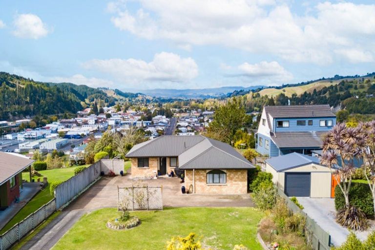 Photo of property in 21 House Avenue, Taumarunui, 3920