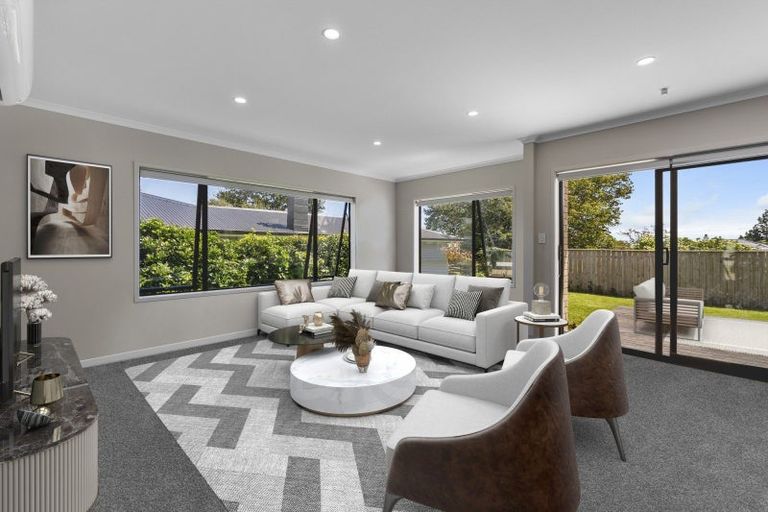 Photo of property in 10b Cowling Road, Hurdon, New Plymouth, 4310