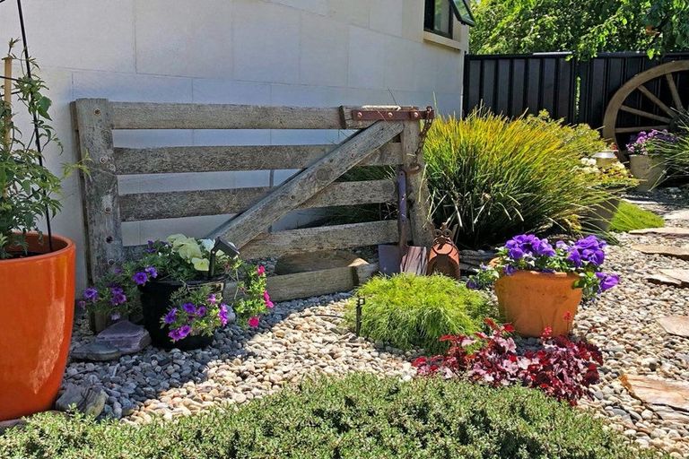 Photo of property in 44 Ferry Lane, Mount Pisa, Cromwell, 9383