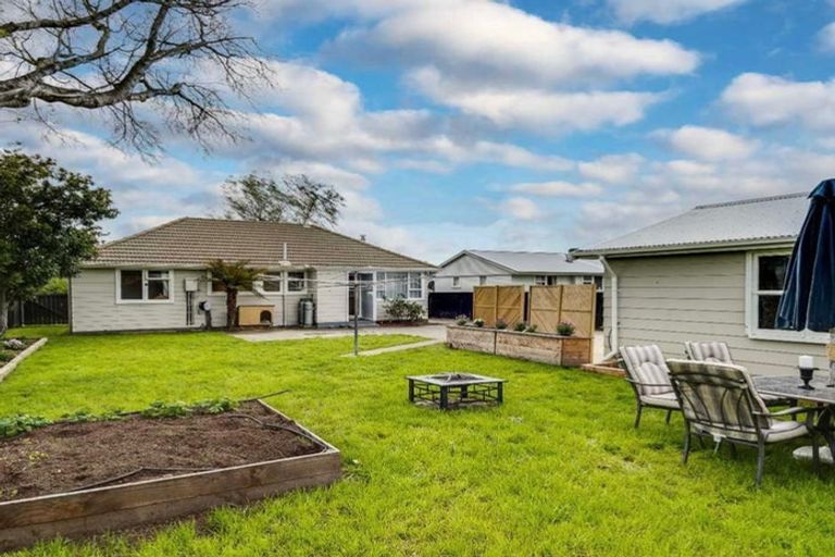 Photo of property in 55 Lipscombe Crescent, Havelock North, 4130