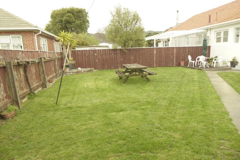 Photo of property in 27 Mitchell Street, Epuni, Lower Hutt, 5011