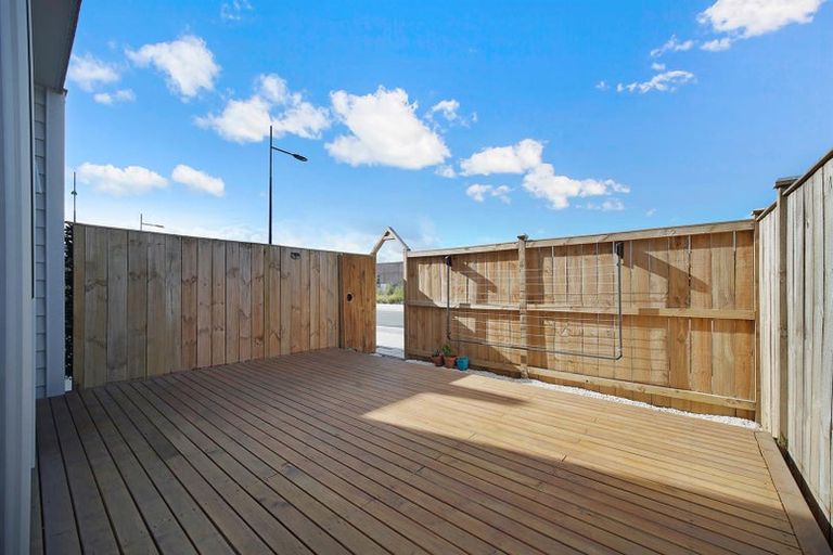 Photo of property in 29 Kaha Road, Takanini, 2110