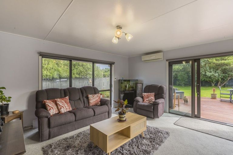 Photo of property in 19 Spackman Crescent, Paraparaumu, 5032