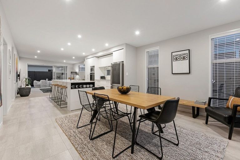 Photo of property in 25 Saint Pauls Drive, Brookfield, Tauranga, 3110