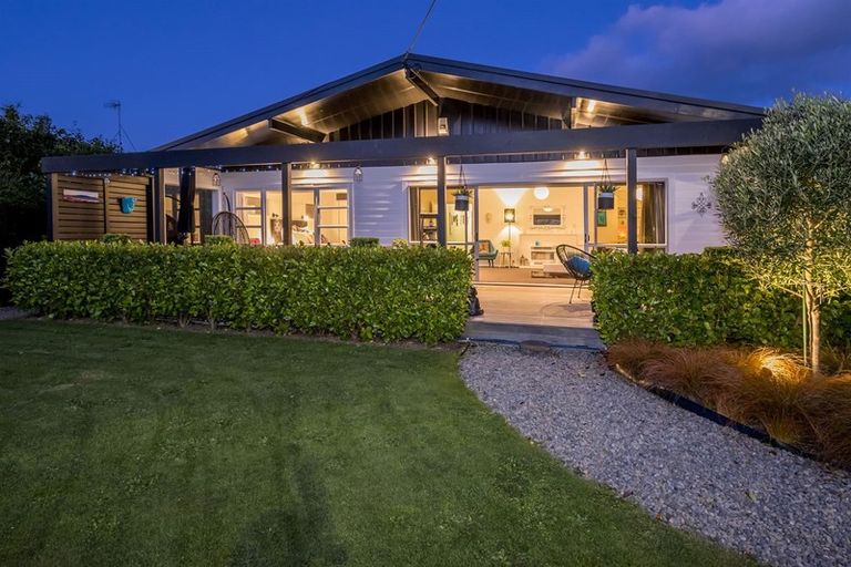 Photo of property in 7 Ngarara Road, Waikanae, 5036