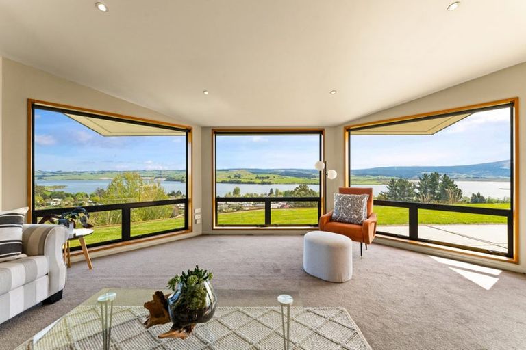 Photo of property in 14 Kingsgate Lane, Waihola, Milton, 9073