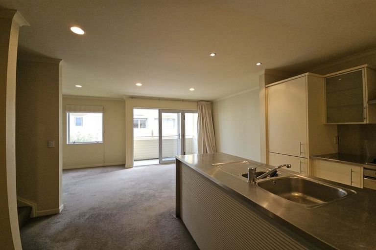 Photo of property in Marrakech Cafe, 29/305 Evans Bay Parade, Hataitai, Wellington, 6021