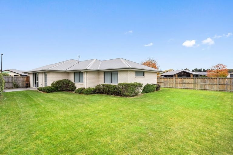 Photo of property in 1 Keeper Close, Woodend, 7610