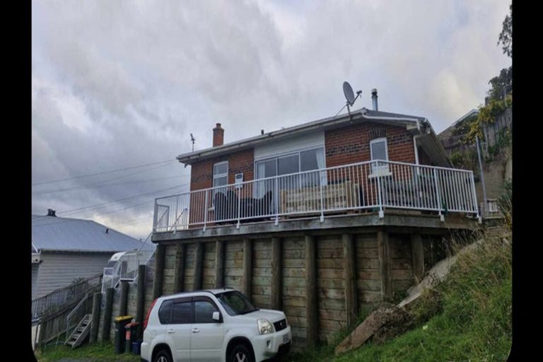 Photo of property in 6 Forfar Street, Clyde Hill, Dunedin, 9011