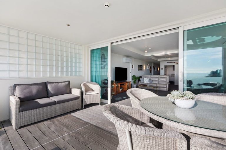 Photo of property in 1/154 Marine Parade, Mount Maunganui, 3116