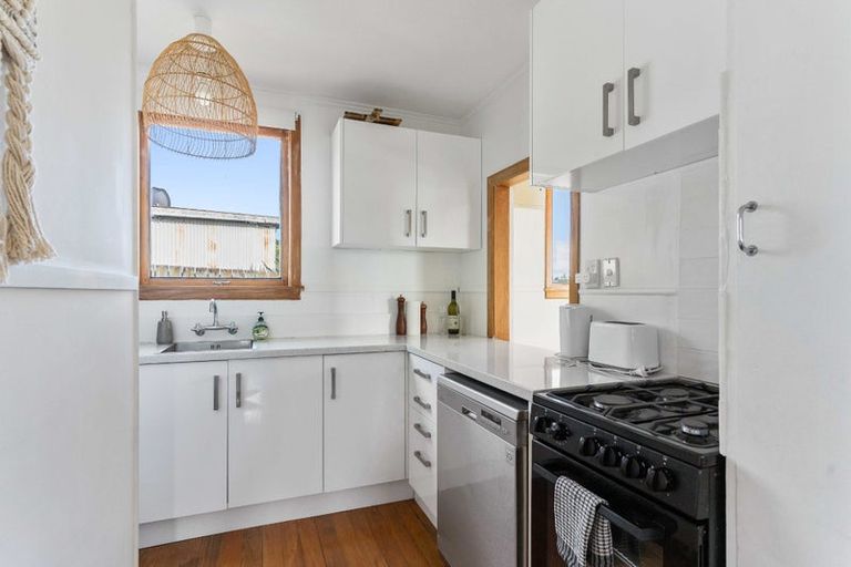 Photo of property in 124 Hampton Road, Whangamata, 3620