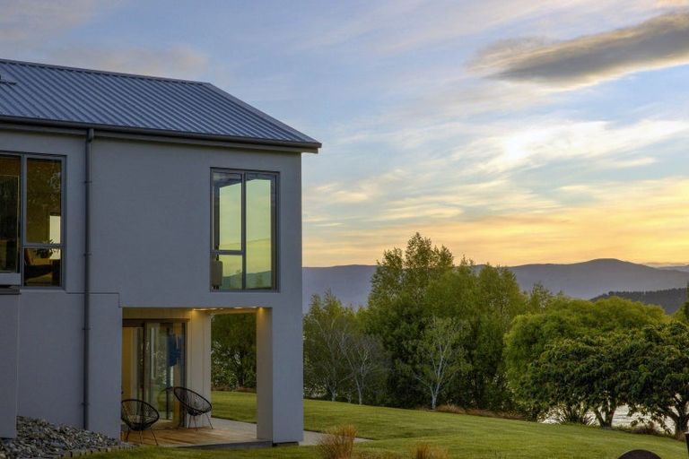 Photo of property in 485 Tarras-cromwell Road, Northburn, Cromwell, 9383