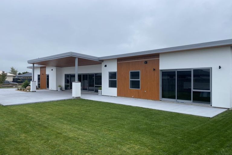 Photo of property in 16 Newbrook Terrace, Darfield, 7510