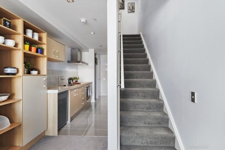 Photo of property in Monument Apartments, 3b/245 Wakefield Street, Te Aro, Wellington, 6011