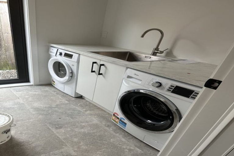 Photo of property in 18 Toomath Street, Naenae, Lower Hutt, 5011