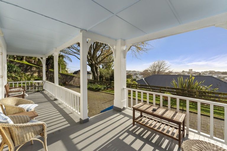 Photo of property in 149 Vivian Street, New Plymouth, 4310