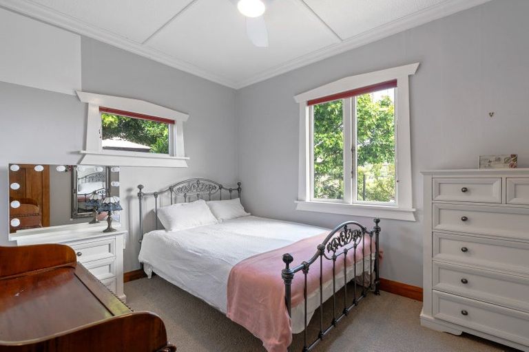 Photo of property in 12 Sunshine Avenue, Karori, Wellington, 6012