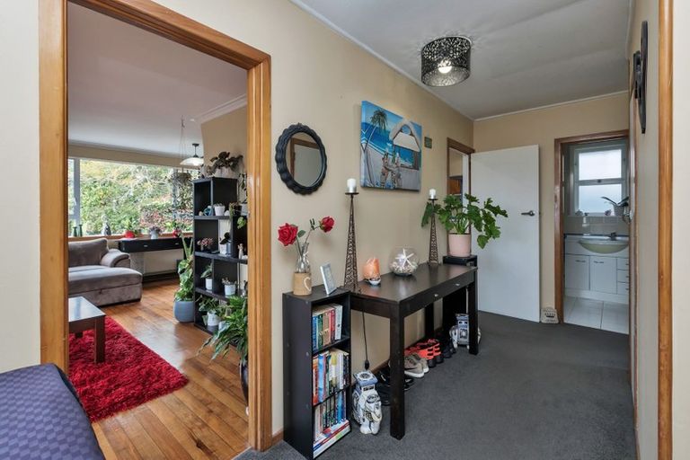 Photo of property in 16 Onerahi Road, Onerahi, Whangarei, 0110