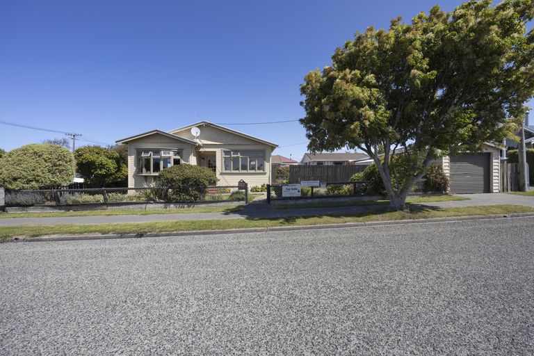 Photo of property in 43 Arun Street, South Hill, Oamaru, 9400