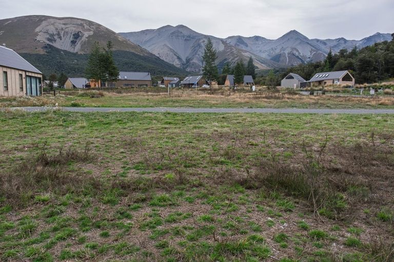 Photo of property in 21 Luge Loop, Castle Hill, 7580