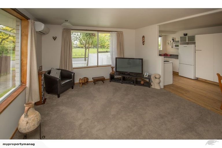 Photo of property in 1/73 Dunbarton Street, Redwood, Christchurch, 8051
