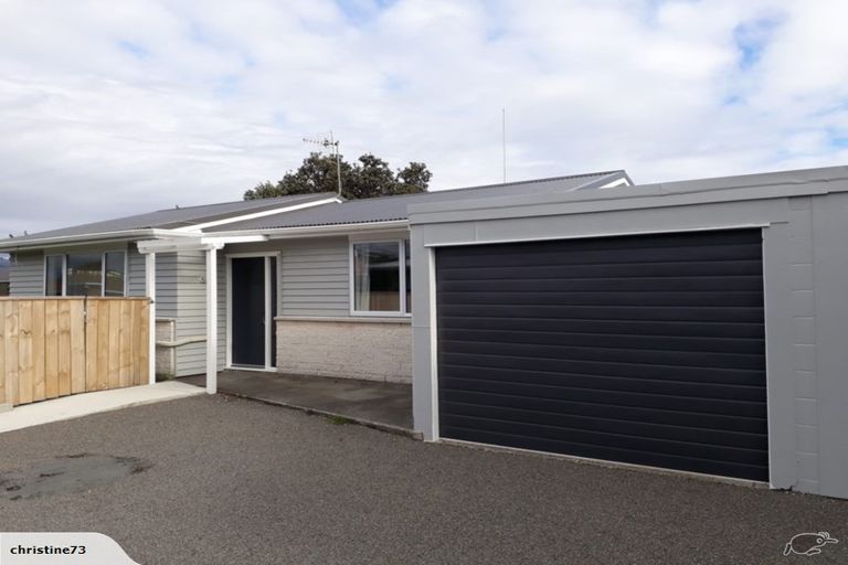 Photo of property in 26 Teoti Street, Paraparaumu Beach, Paraparaumu, 5032