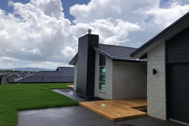 Photo of property in 11 Dulverton Rise, Flagstaff, Hamilton, 3210