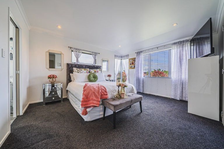 Photo of property in 28a Jules Crescent, Bell Block, New Plymouth, 4312