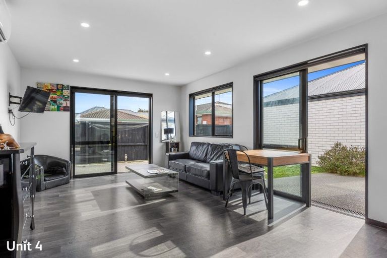 Photo of property in 2/43 Hoani Street, Papanui, Christchurch, 8053