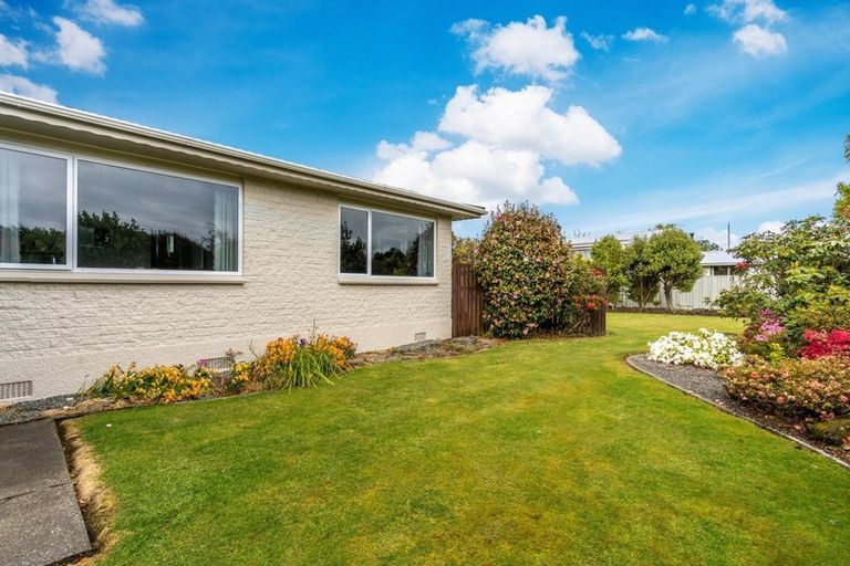 Photo of property in 114 Ruru Avenue, Otatara, Invercargill, 9879