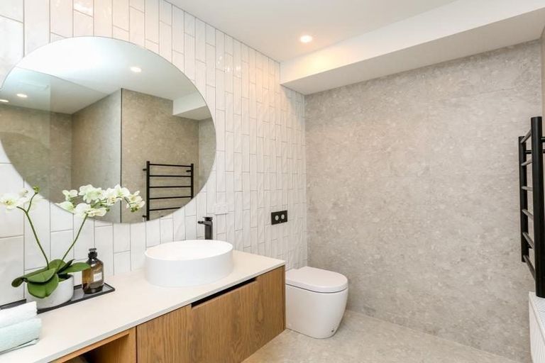 Photo of property in 3/1157 South Road, Oakura, 4314