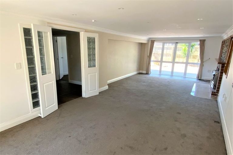 Photo of property in 1/142 Clovelly Road, Bucklands Beach, Auckland, 2012